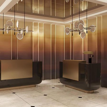 Le Premier Hotel & Rooftop Bar ハノイ市 エクステリア 写真