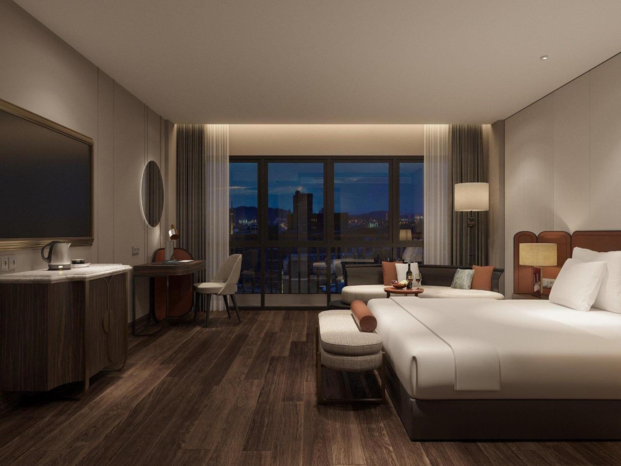 Le Premier Hotel & Rooftop Bar ハノイ市 エクステリア 写真